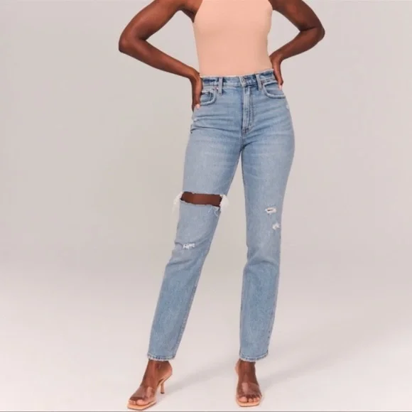 Ultra High Rise 90s Straight Jean “29 Regular”​